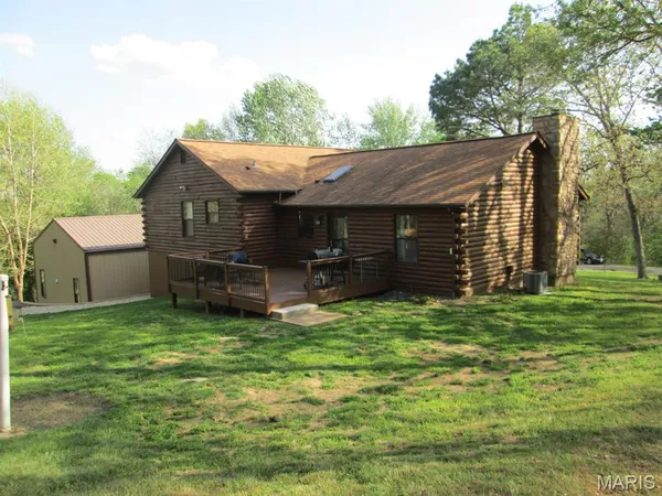 $415,000 | 1837 Lamplite Estates Drive, St. Clair, MO 63077