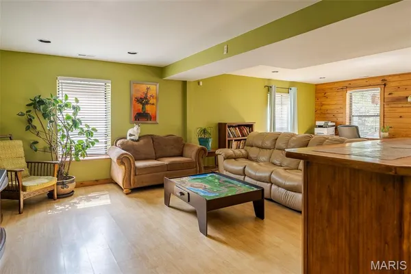$415,000 | 1837 Lamplite Estates Drive, St. Clair, MO 63077