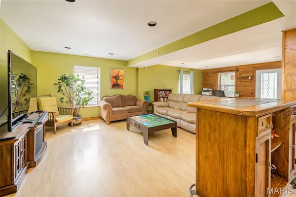$415,000 | 1837 Lamplite Estates Drive, St. Clair, MO 63077