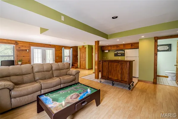 $415,000 | 1837 Lamplite Estates Drive, St. Clair, MO 63077