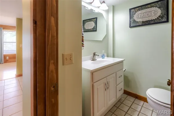$415,000 | 1837 Lamplite Estates Drive, St. Clair, MO 63077