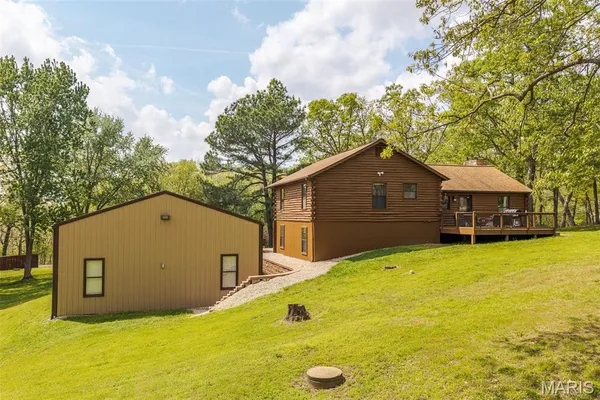 $415,000 | 1837 Lamplite Estates Drive, St. Clair, MO 63077