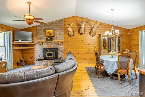 $415,000 | 1837 Lamplite Estates Drive, St. Clair, MO 63077