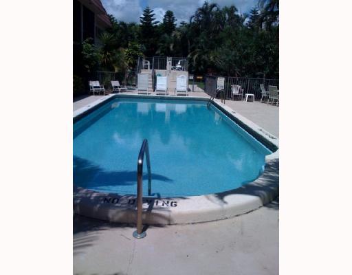 660 Dover Street, Unit A7 Boca Raton, FL 33487 - Photo 1 of 2 Primary Photo