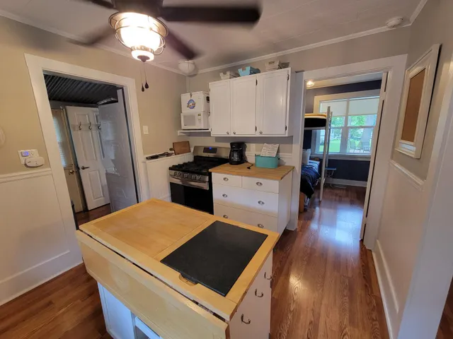 $625,000 | 1610 Jackson Park Drive, Delavan, WI 53115