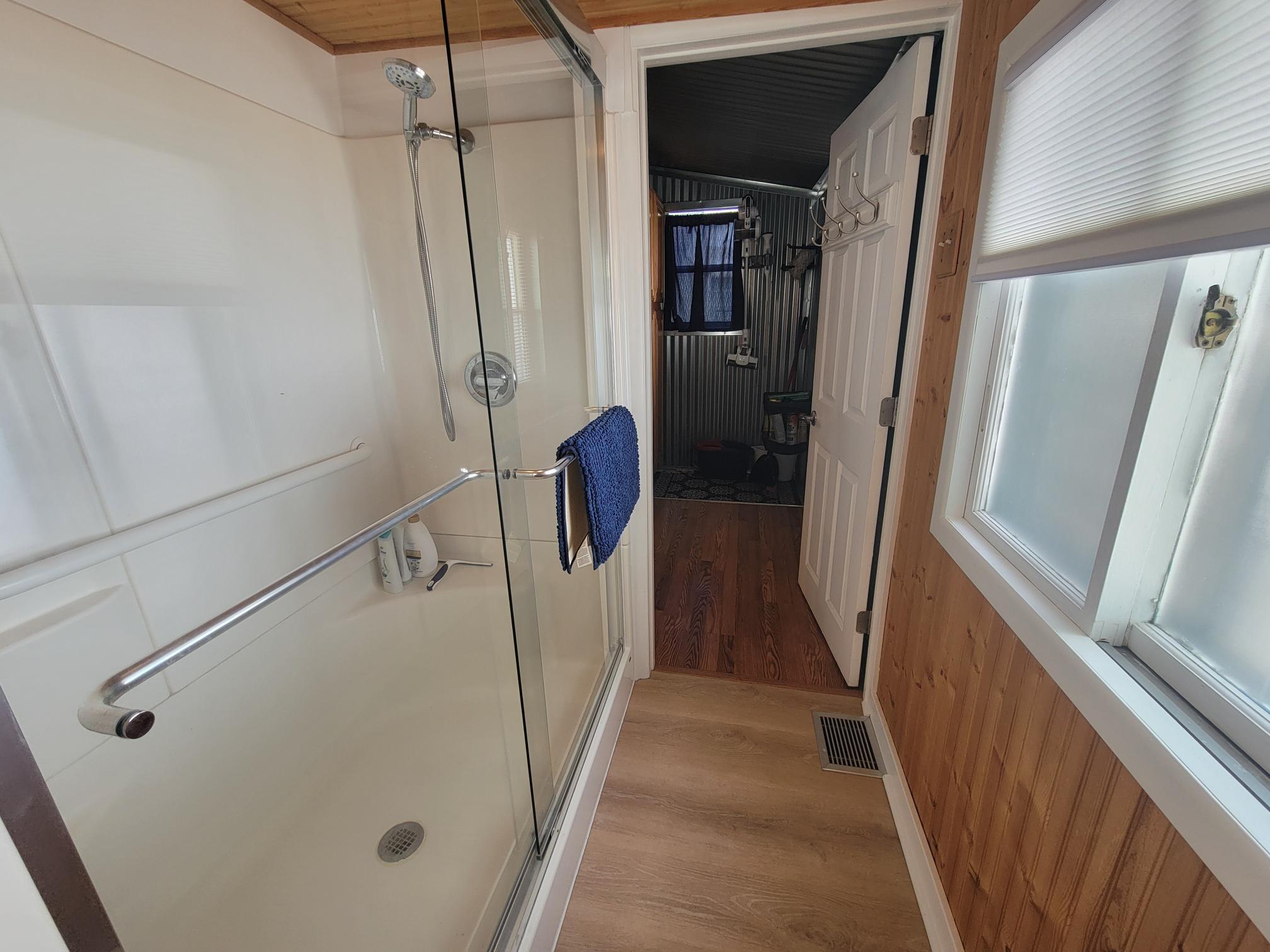 1610 Jackson Park Drive Delavan, WI 53115 - Photo 20 of 32 Bath