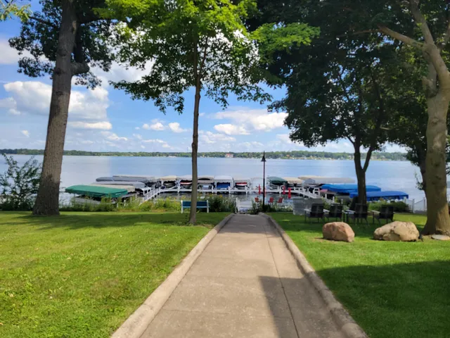 $625,000 | 1610 Jackson Park Drive, Delavan, WI 53115