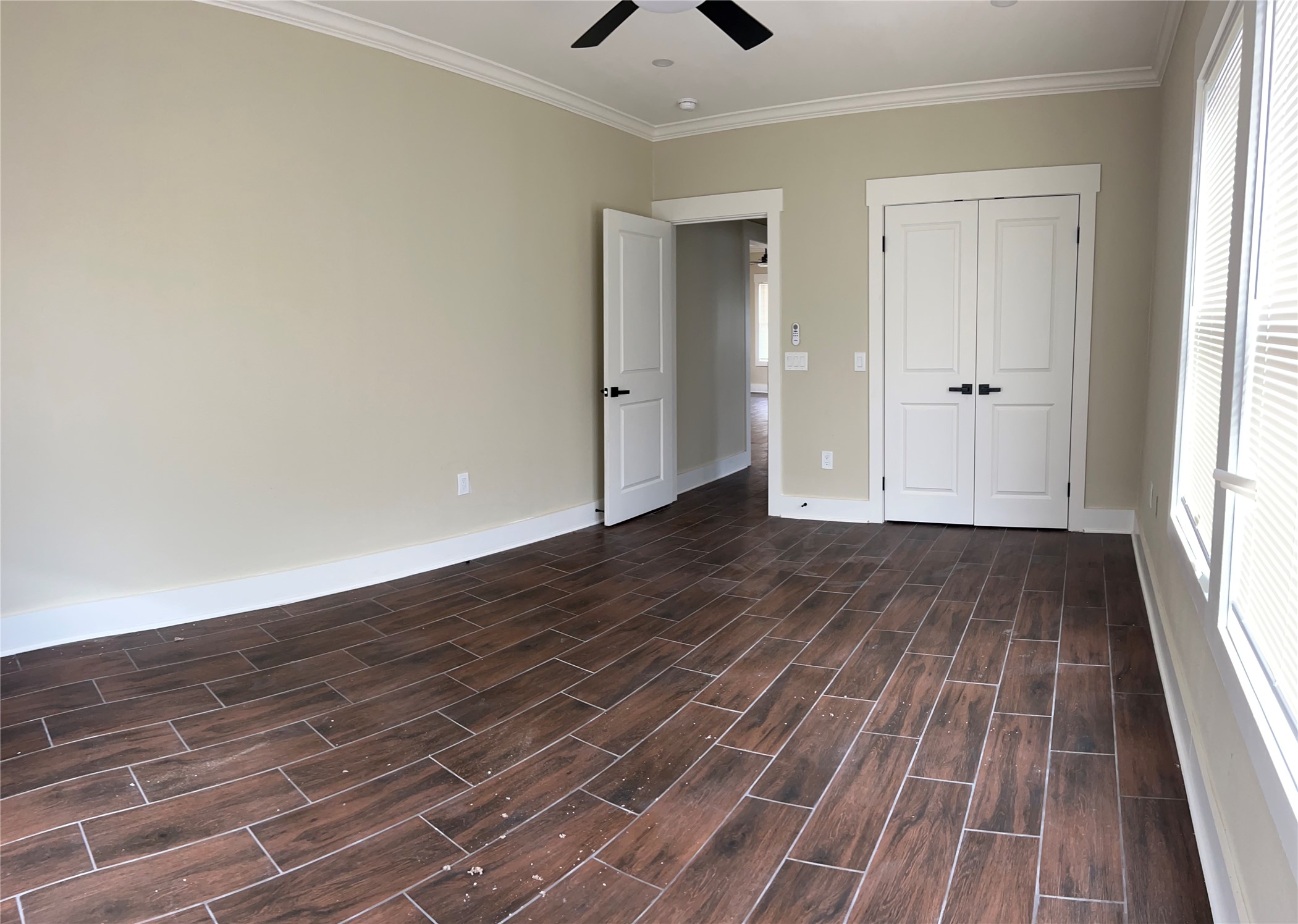 1148 Panama Street Houston, TX 77009 - Photo 8 of 14 Bedroom with large closet.