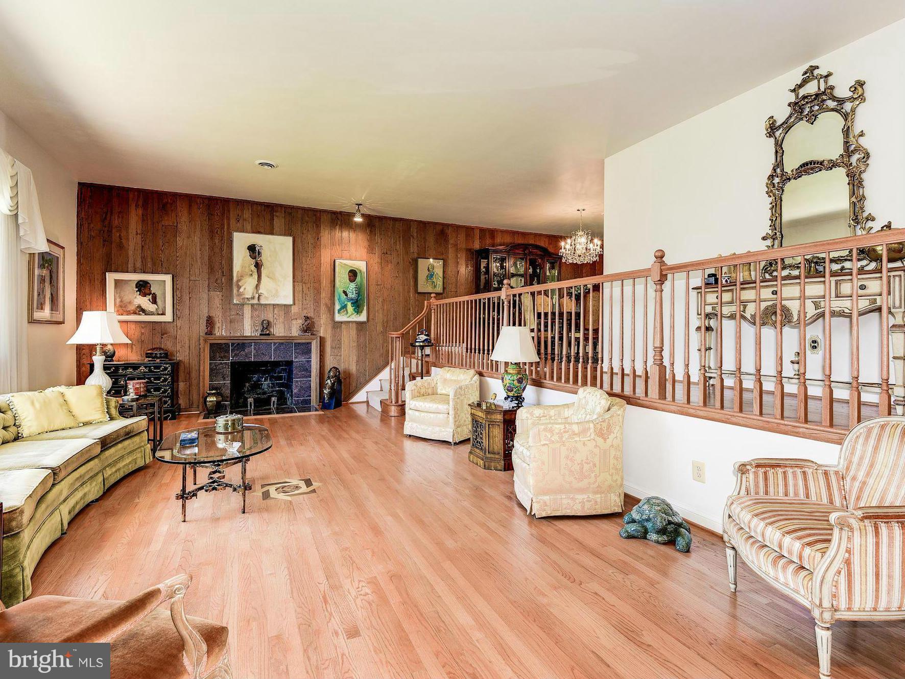 10134 Riggs Road Adelphi, MD 20783 - Photo 7 of 30 Living Room