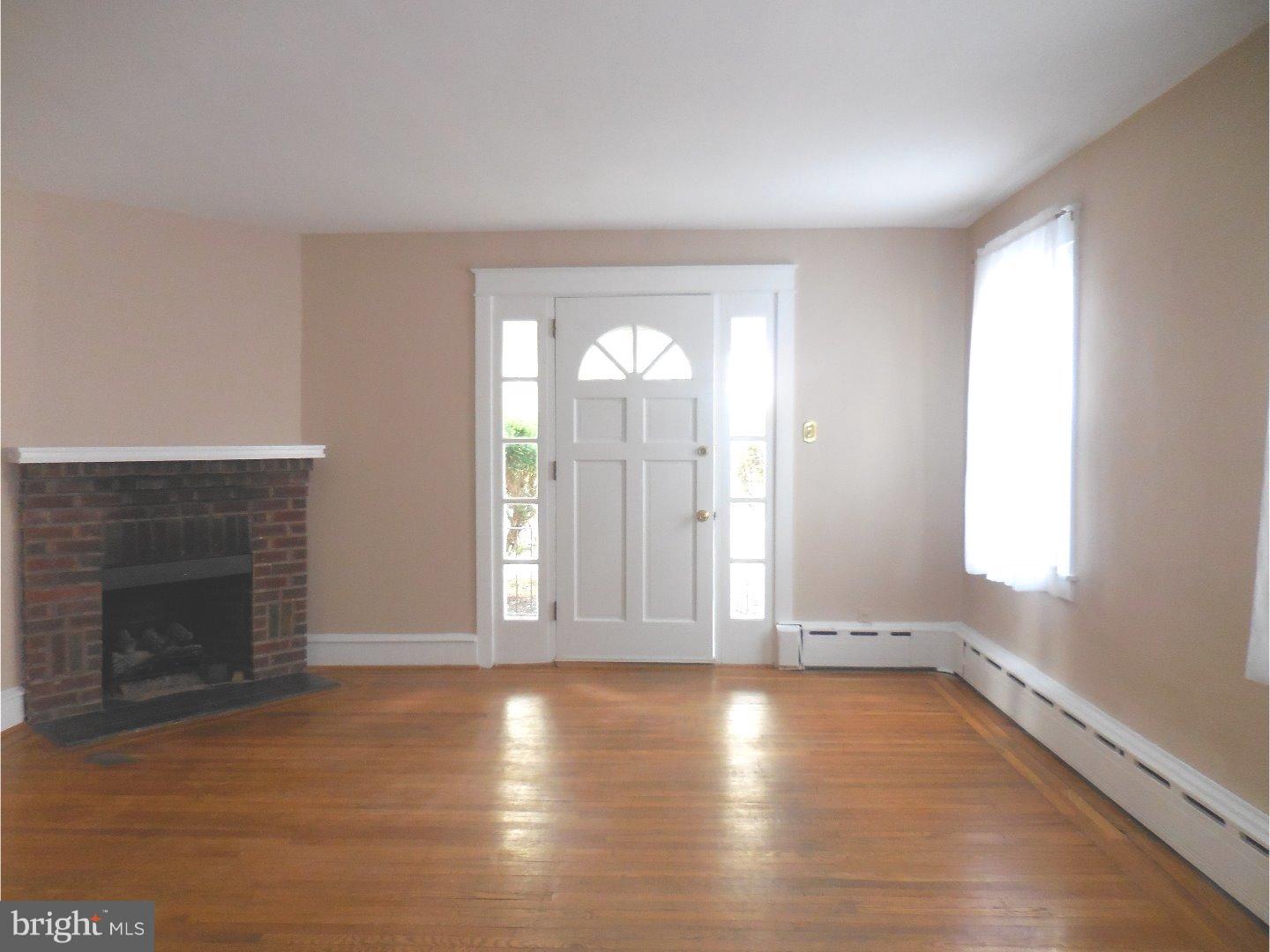 1023 Bon Air Road Havertown, PA 19083 - Photo 4 of 17 Living Room