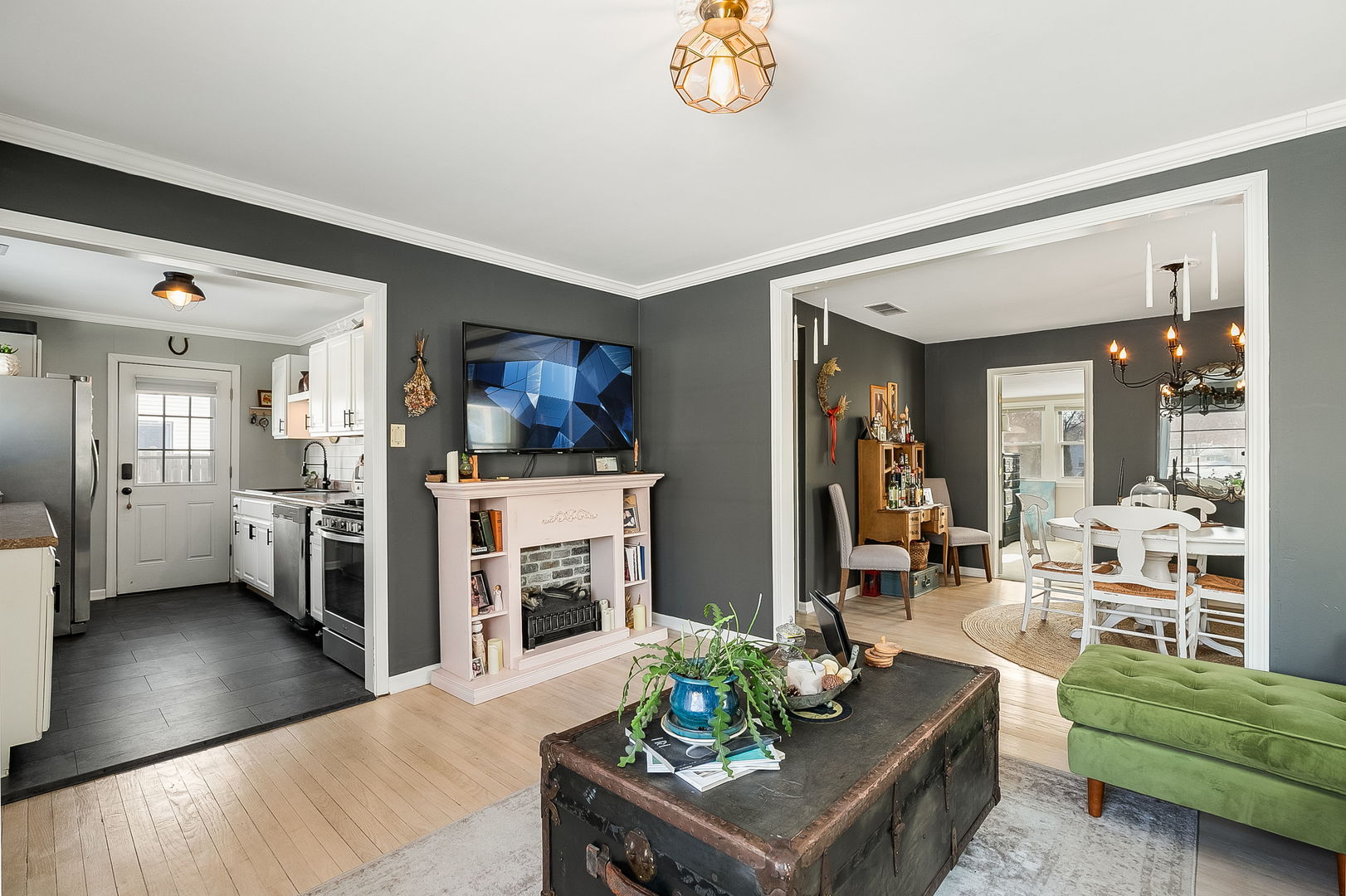 18229 West Big Oaks Road Grayslake, IL 60030 - Photo 4 of 17