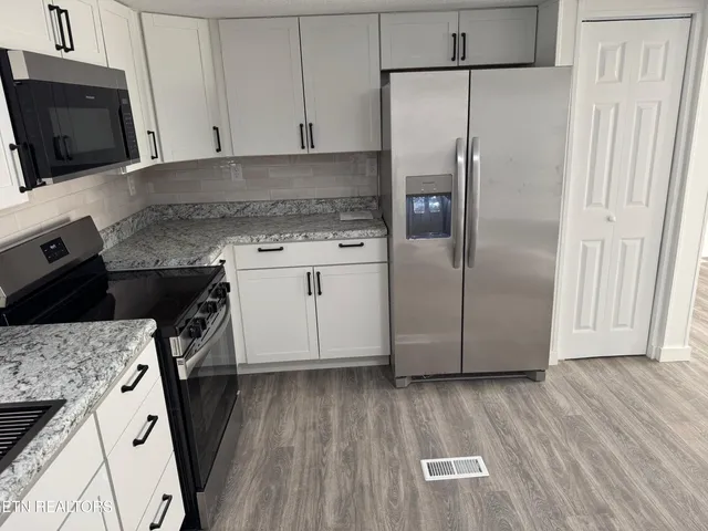 $174,900 | 205 Royal Street, Clinton, TN 37716