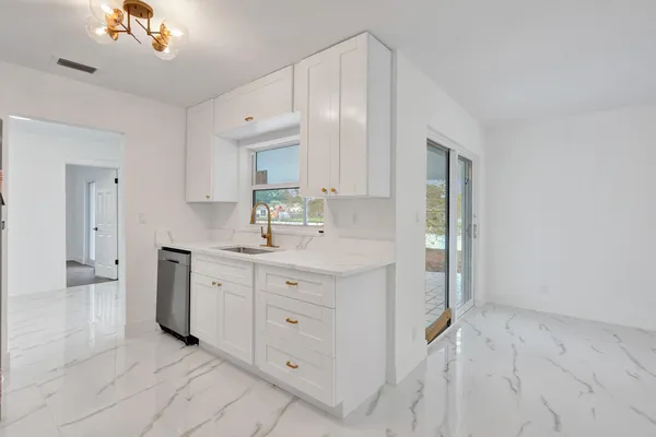 $520,000 | 6606 Northwest 95th Avenue, Tamarac, FL 33321