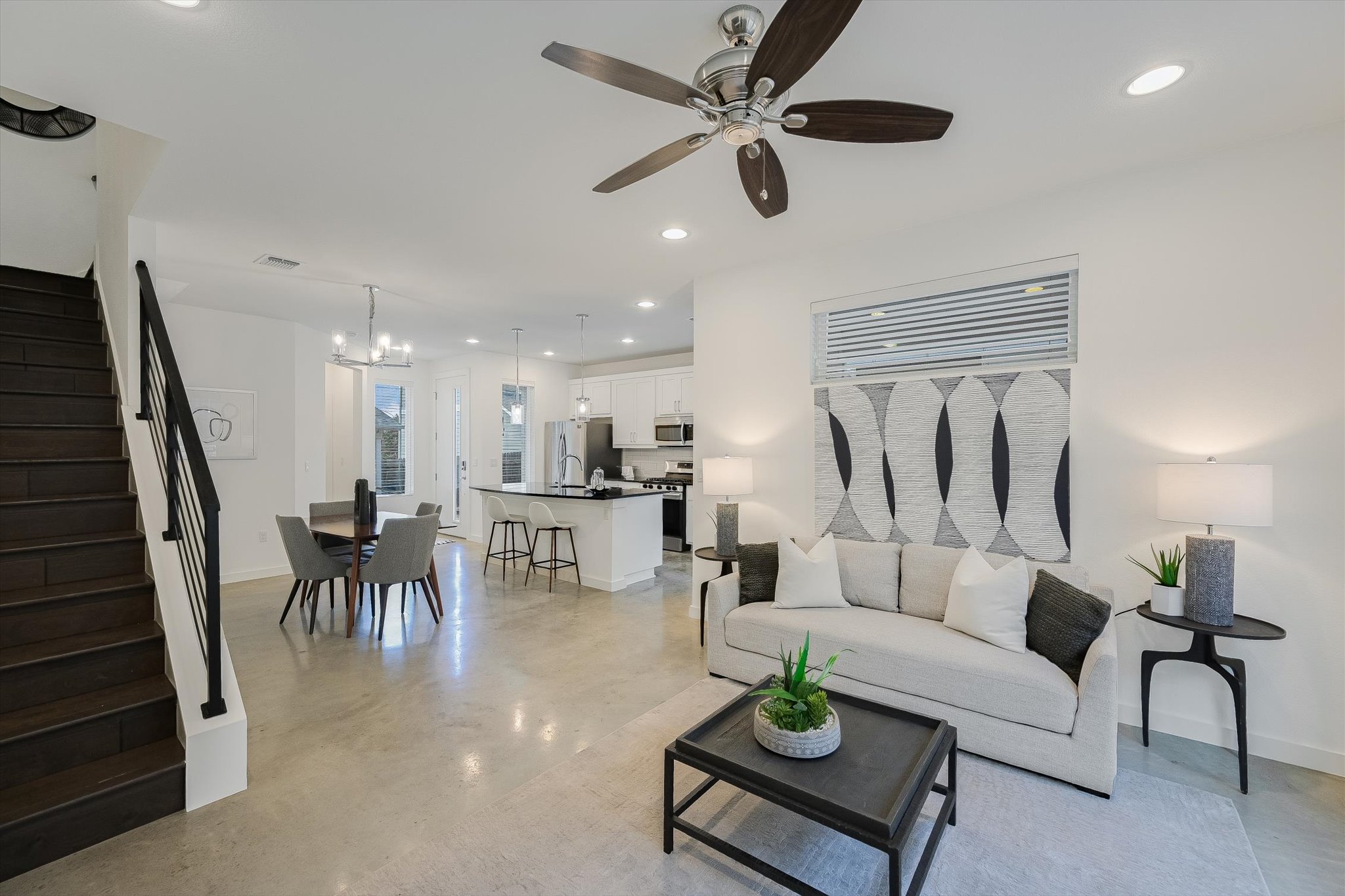 1904 Bunche Road, Unit A Austin, TX 78721 - Photo 5 of 20 Gallery Image 5