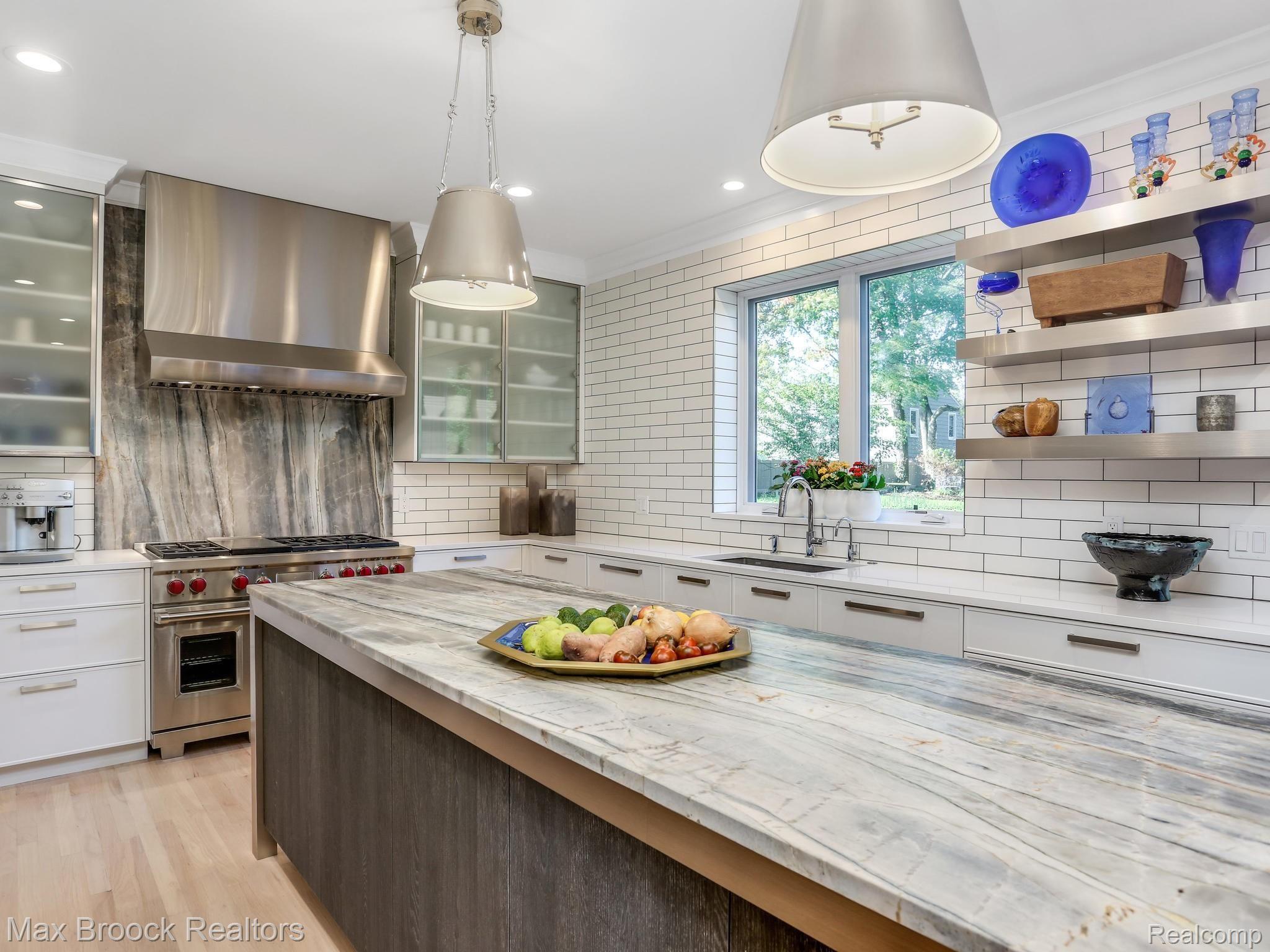 1048 Southfield Road Birmingham, MI 48009 - Photo 20 of 47 Kitchen