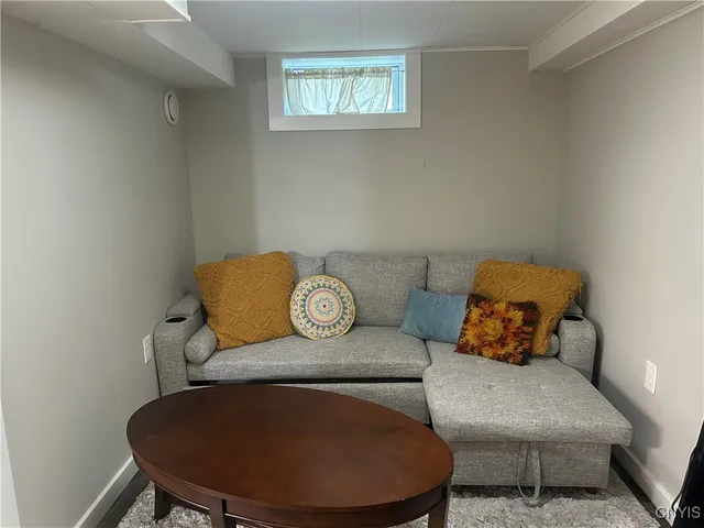 $2,800 | 805 4th Street, Salina, NY 13088