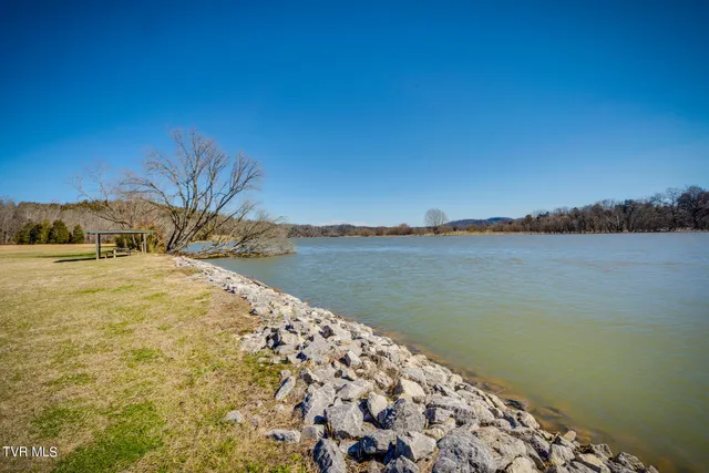 $315,000 | 1113 Old Stage Road, Rogersville, TN 37857