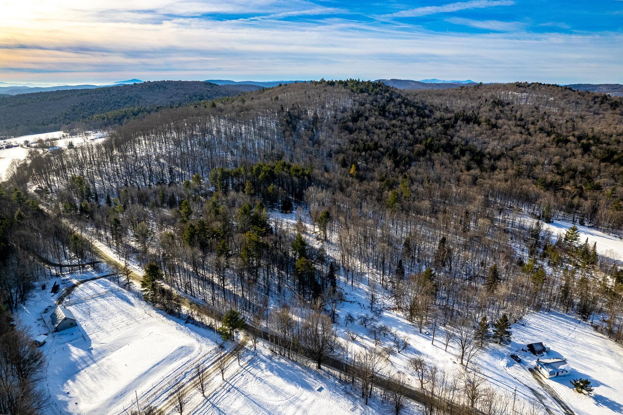 3419 Sawnee Bean Road Thetford Center, VT 05075 - Photo 9 of 14 Gallery Image 9
