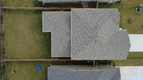 $2,650 | 15357 Dapple Blf Lane, Conroe, TX 77302