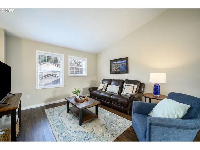 $1,295,000 | 710 North Elliott Road, Newberg, OR 97132