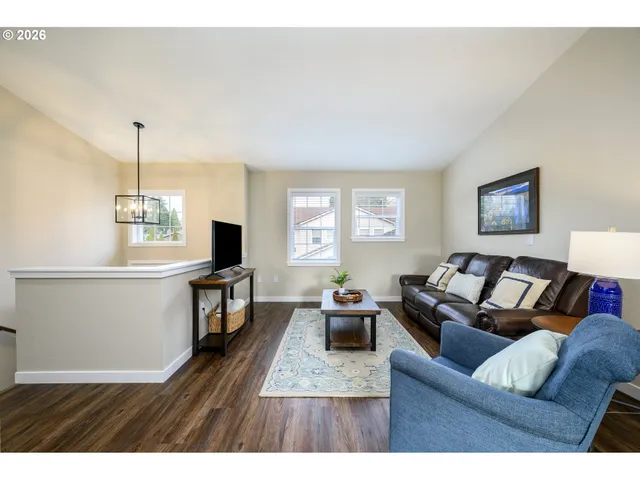 $1,295,000 | 710 North Elliott Road, Newberg, OR 97132