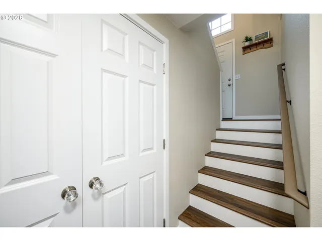 $1,295,000 | 710 North Elliott Road, Newberg, OR 97132