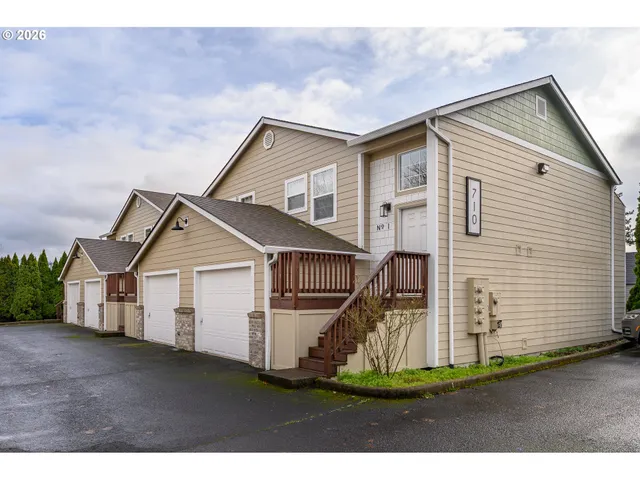 $1,295,000 | 710 North Elliott Road, Newberg, OR 97132