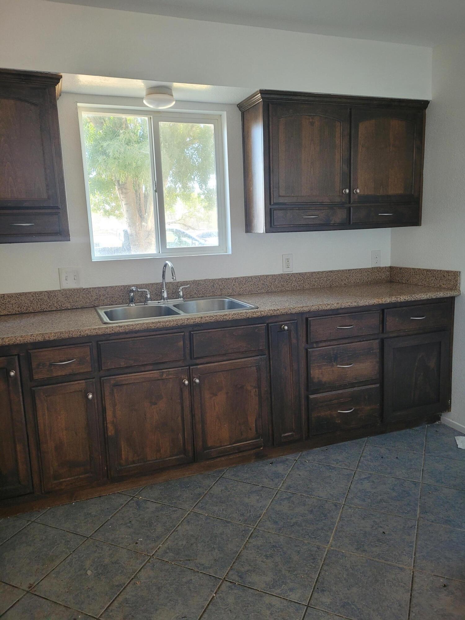 269 Hamlin Road Tipton, CA 93272 - Photo 4 of 22 20210609_105034