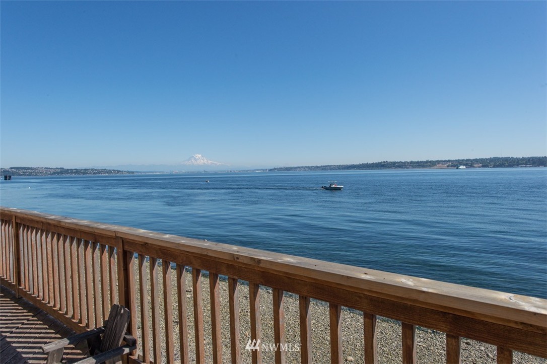 14105 Southwest Pohl Road Vashon, WA 98070 - Photo 7 of 24