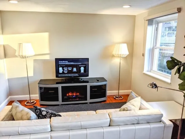 $3,500 | 27 Bowdoin Street, Unit 5A, Boston, MA 02114