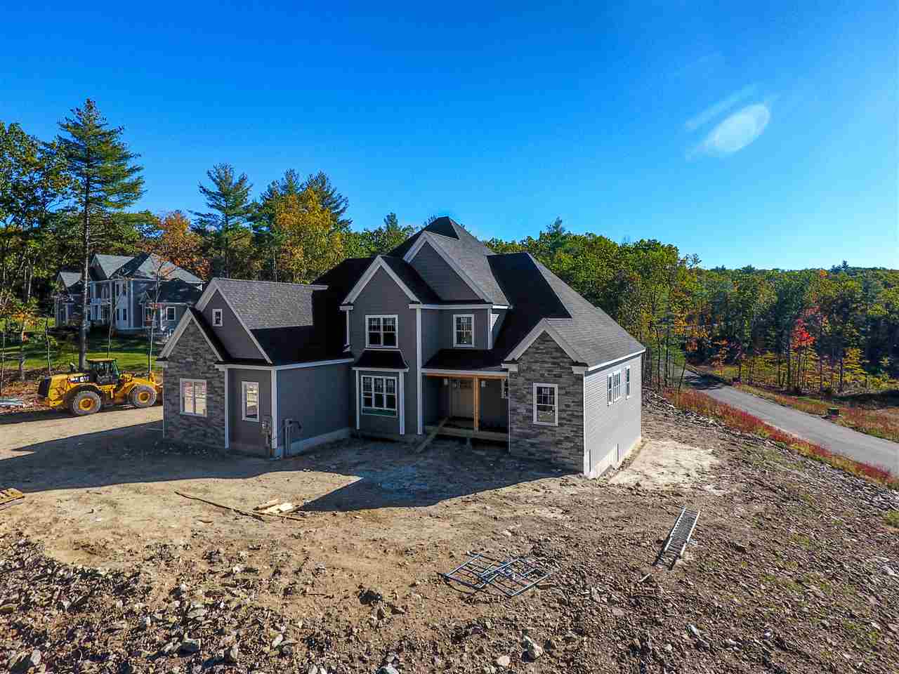 26 London Bridge Road Windham, NH 03087 - Photo 2 of 22