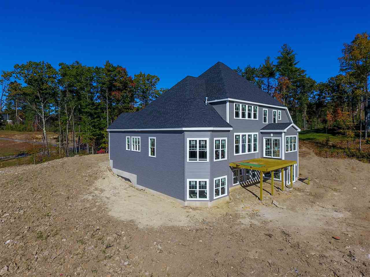 26 London Bridge Road Windham, NH 03087 - Photo 5 of 22