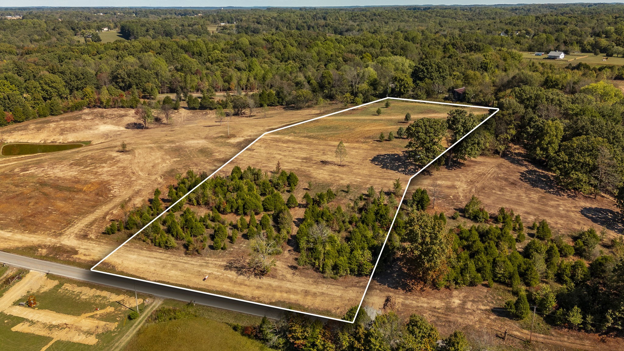 4 Rock Bridge Road Bethpage, TN 37022 - Photo 3 of 18 a view of a swimming pool