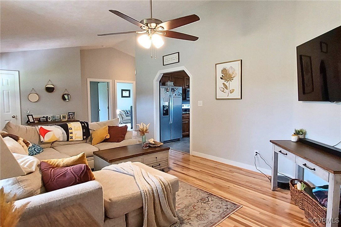 563 Mussel Swamp Road Tappahannock, VA 22560 - Photo 5 of 26 Gallery Image 5