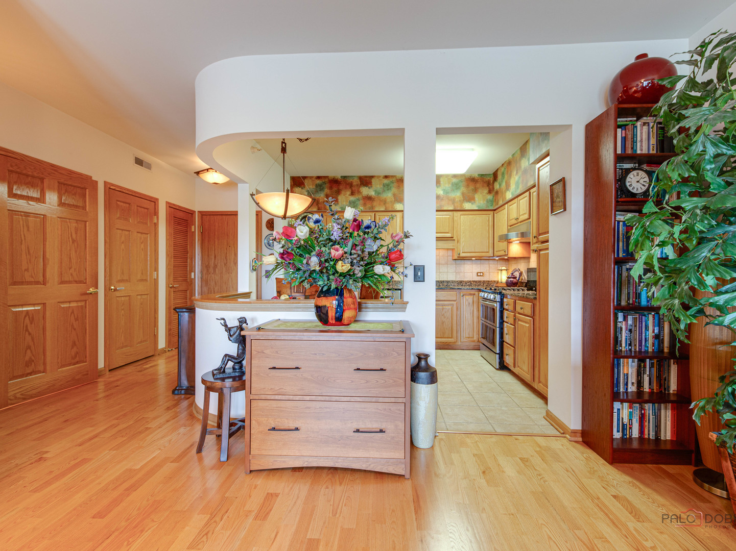 5 West Central Road, Unit 512 Mount Prospect, IL 60056 - Photo 12 of 29 Gallery Image 12