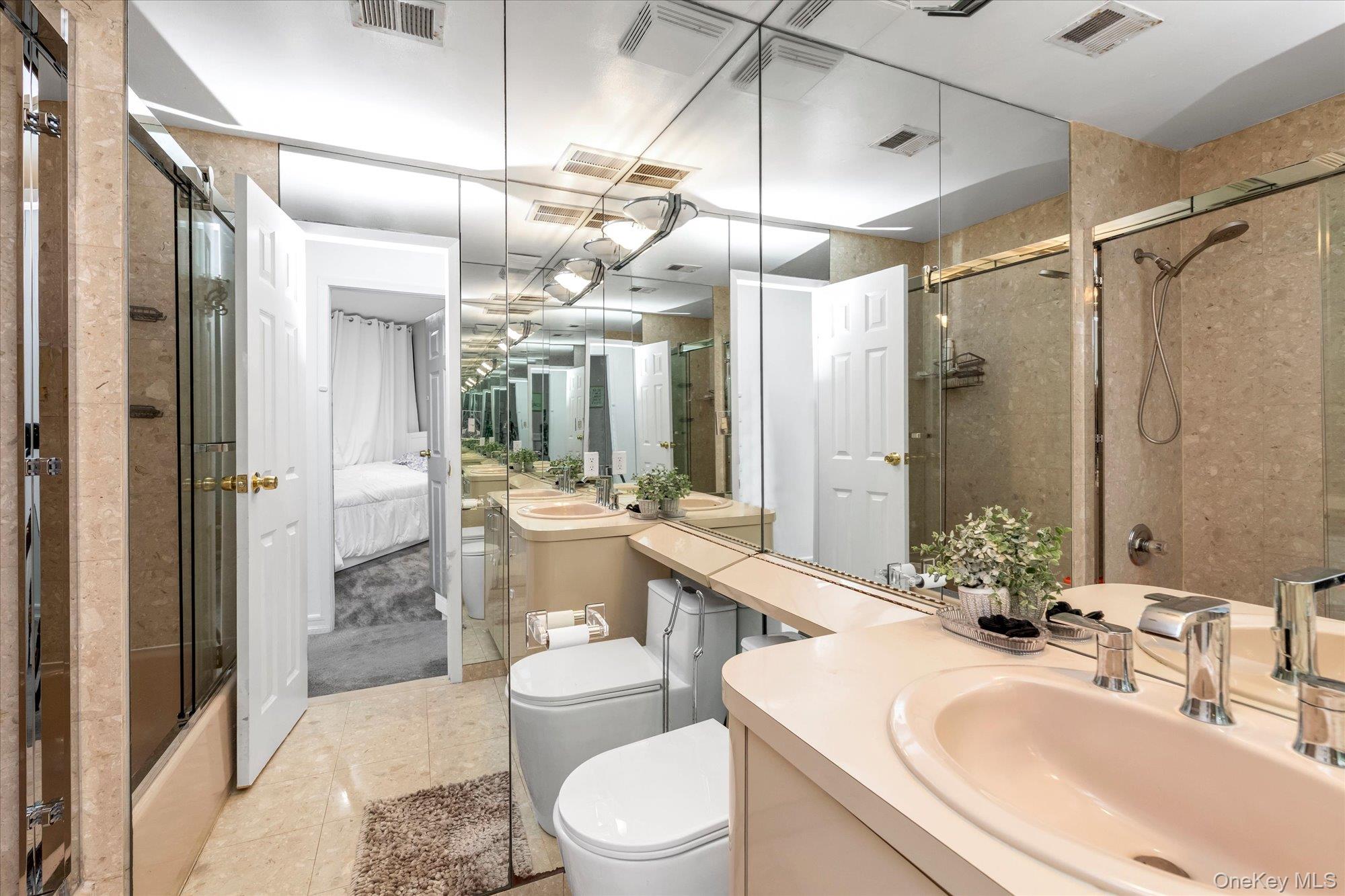 21 Spring Hollow Road Roslyn, NY 11576 - Photo 14 of 25 Bathroom