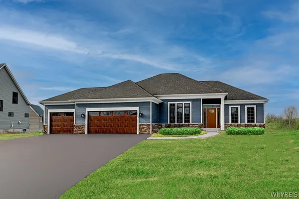 $999,900 | 5122 Kandefer's Trail, Buffalo, NY 14221