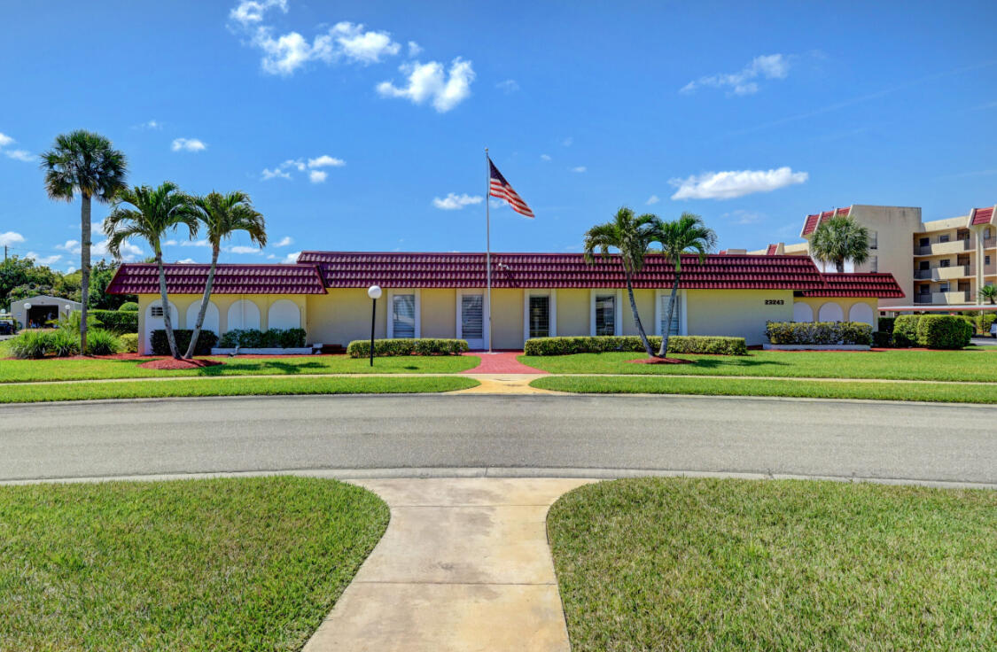 23249 Barwood Lane North, Unit 402 Boca Raton, FL 33428 - Photo 14 of 27 a view of a big yard with potted plants