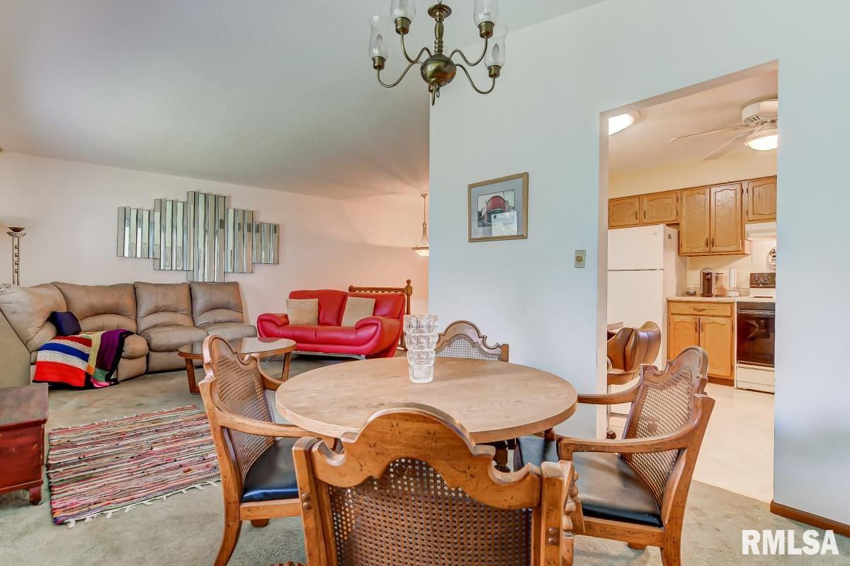 508 Golf Road Springfield, IL 62704 - Photo 14 of 30