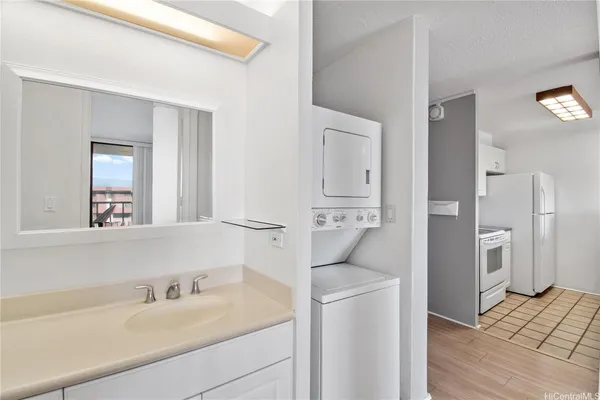 $395,000 | 98-500 Koauka Loop, Unit 22M, Aiea, HI 96701