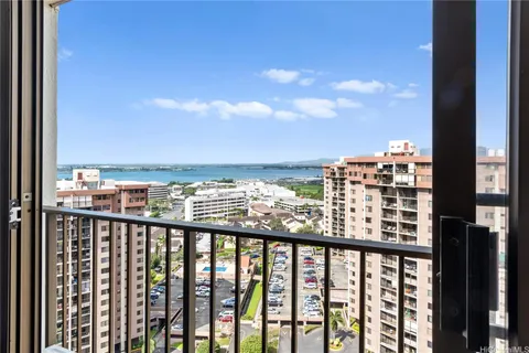 $395,000 | 98-500 Koauka Loop, Unit 22M, Aiea, HI 96701