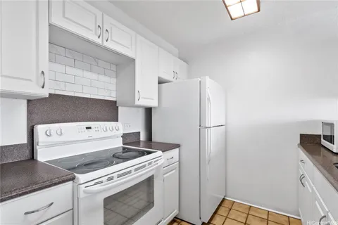 $395,000 | 98-500 Koauka Loop, Unit 22M, Aiea, HI 96701