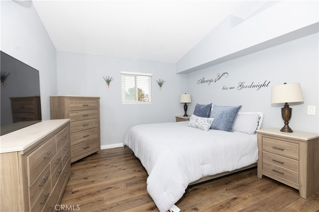 39640 Rustic Glen Drive Temecula, CA 92591 - Photo 15 of 25 Primary Bedroom