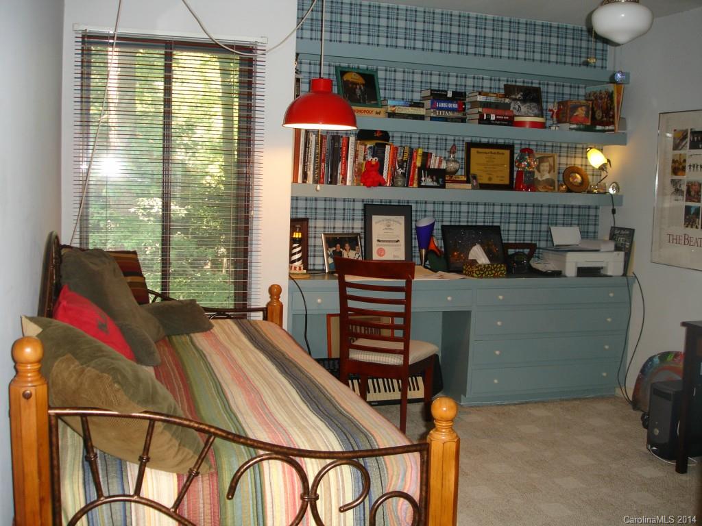 5803 Sharon Road, Unit G Charlotte, NC 28210 - Photo 12 of 15 Gallery Image 12