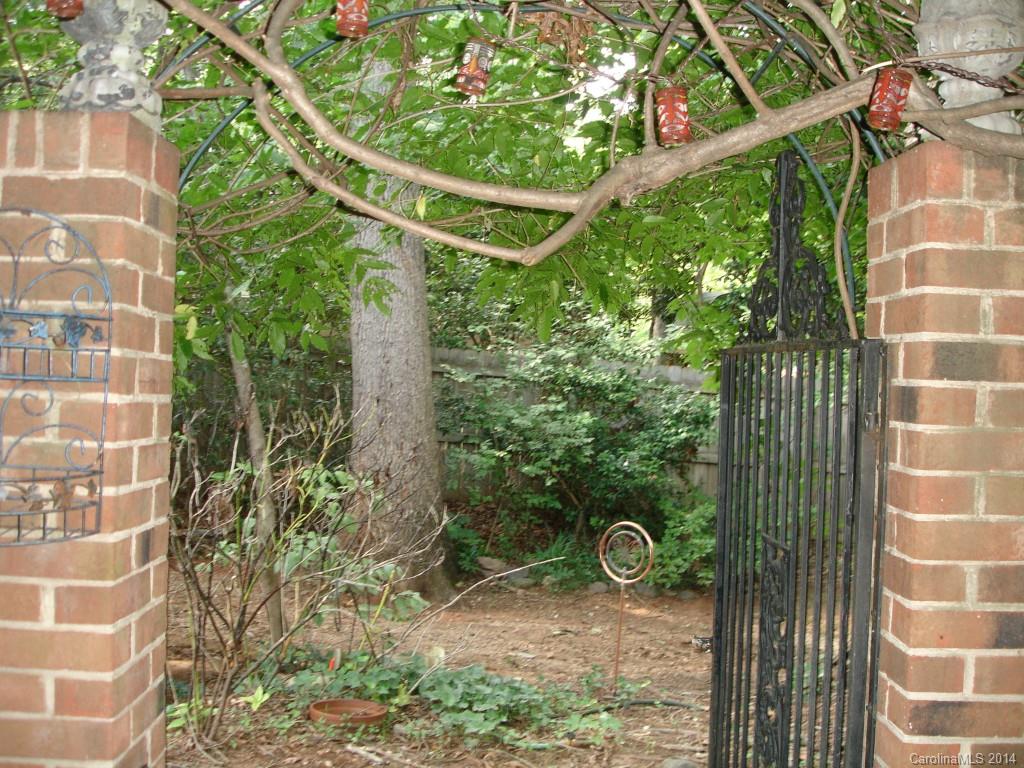 5803 Sharon Road, Unit G Charlotte, NC 28210 - Photo 14 of 15 Gallery Image 14