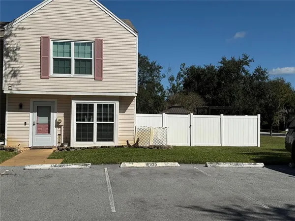 $2,350 | 16335 Rambling Vine Drive West, Tampa, FL 33624