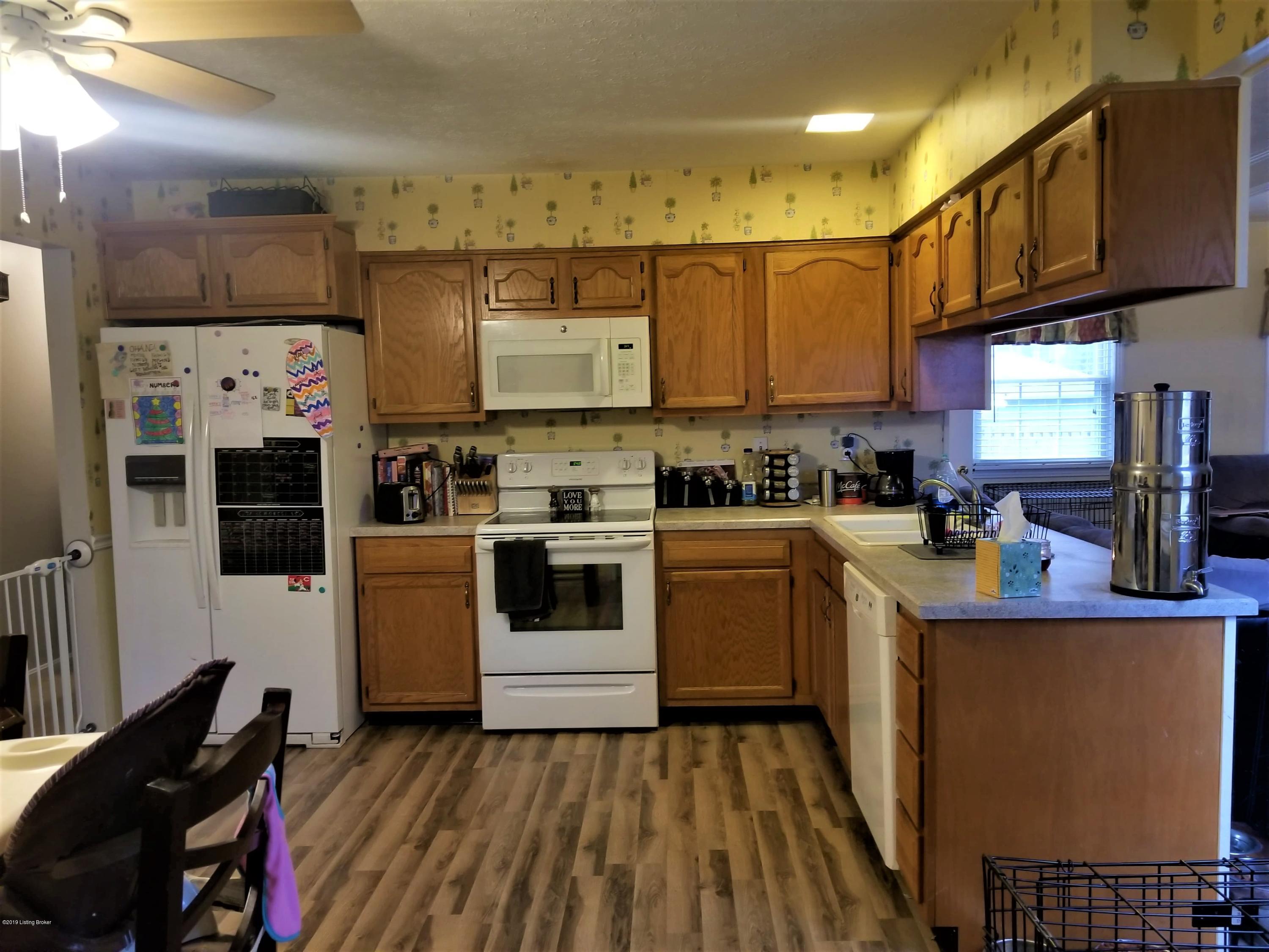 3615 Cutler Road Louisville, KY 40219 - Photo 6 of 30 kitchen1