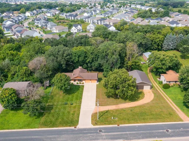 $625,000 | 1760 Mt Hope Road, Carver, MN 55315