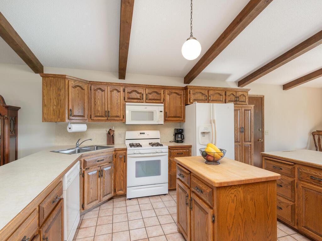 1760 Mt Hope Road Carver, MN 55315 - Photo 11 of 37