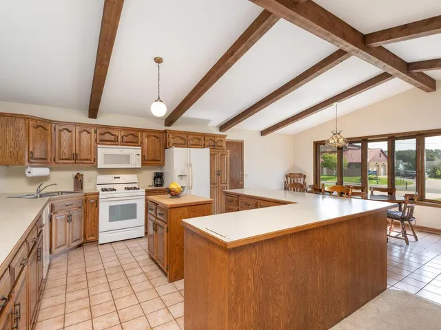 $625,000 | 1760 Mt Hope Road, Carver, MN 55315